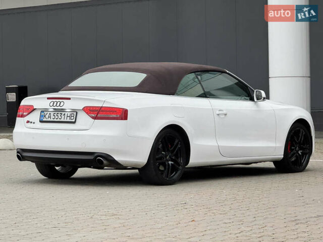 Белый Ауди А5, объемом двигателя 1.98 л и пробегом 227 тыс. км за 10500 $, фото 12 на Automoto.ua
