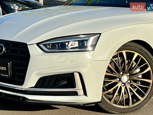 Белый Ауди А5, объемом двигателя 1.98 л и пробегом 65 тыс. км за 27500 $, фото 2 на Automoto.ua