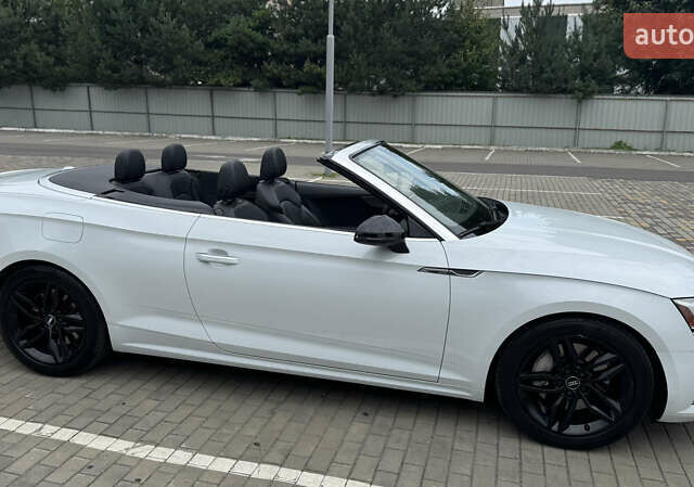 Белый Ауди А5, объемом двигателя 1.98 л и пробегом 99 тыс. км за 25550 $, фото 12 на Automoto.ua