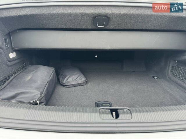 Белый Ауди А5, объемом двигателя 1.98 л и пробегом 99 тыс. км за 25550 $, фото 52 на Automoto.ua