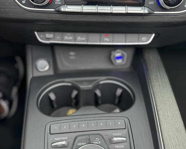 Белый Ауди А5, объемом двигателя 1.98 л и пробегом 99 тыс. км за 25550 $, фото 37 на Automoto.ua