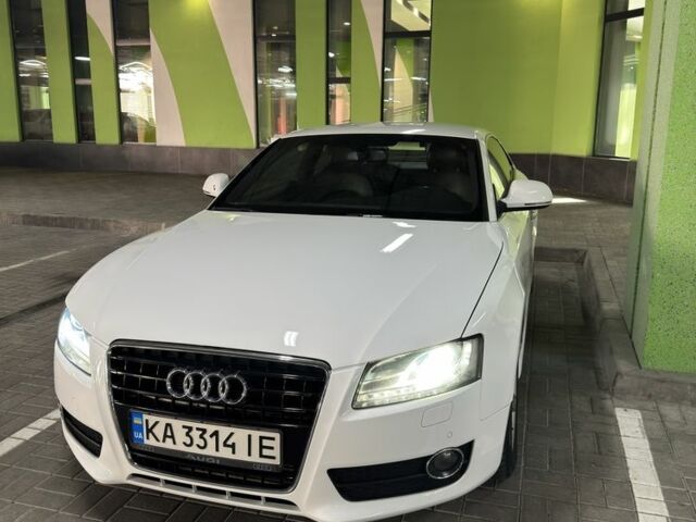 Белый Ауди А5, объемом двигателя 2.7 л и пробегом 251 тыс. км за 10200 $, фото 16 на Automoto.ua