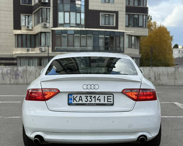 Ауди А5 2008 в Киеве на Automoto.ua Белый Ауди А5, объемом двигателя 2.7 л и пробегом 251 тыс. км за 8500 $, фото 5 на Automoto.ua