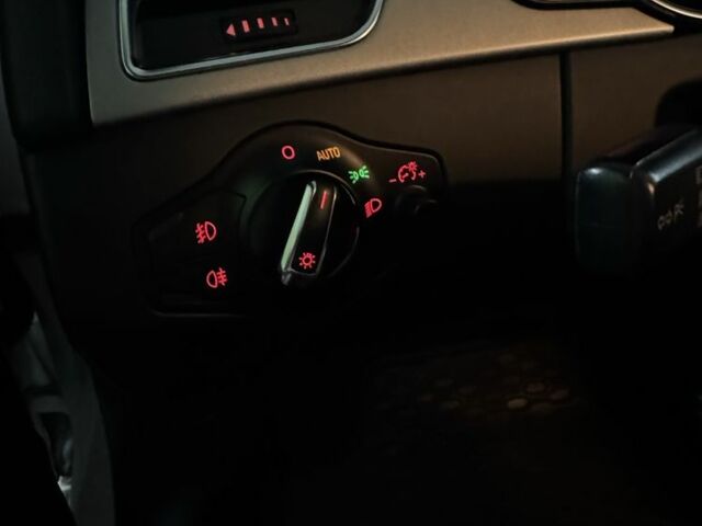 Белый Ауди А5, объемом двигателя 2.7 л и пробегом 251 тыс. км за 10200 $, фото 10 на Automoto.ua