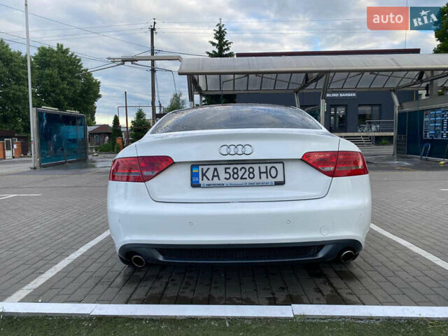 Белый Ауди А5, объемом двигателя 2.97 л и пробегом 293 тыс. км за 12000 $, фото 4 на Automoto.ua