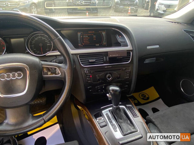 Білий Ауді A5, об'ємом двигуна 3.2 л та пробігом 199 тис. км за 10500 $, фото 12 на Automoto.ua