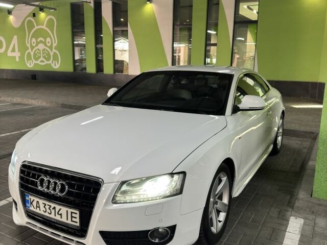 Белый Ауди А5, объемом двигателя 2.7 л и пробегом 251 тыс. км за 10200 $, фото 18 на Automoto.ua