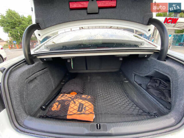 Белый Ауди А5, объемом двигателя 2.97 л и пробегом 293 тыс. км за 12000 $, фото 6 на Automoto.ua