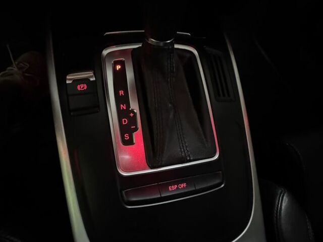 Белый Ауди А5, объемом двигателя 2.7 л и пробегом 251 тыс. км за 10200 $, фото 11 на Automoto.ua