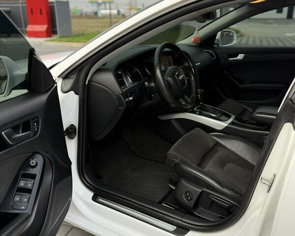 Белый Ауди А5, объемом двигателя 2 л и пробегом 282 тыс. км за 9999 $, фото 42 на Automoto.ua