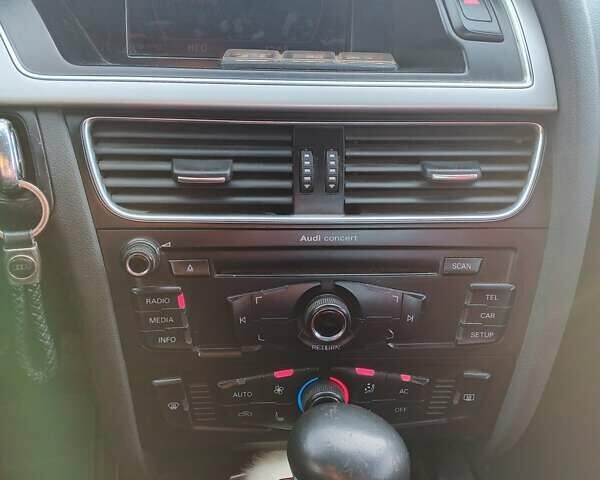 Ауди А5 2009 в Николаеве на Automoto.ua Белый Ауди А5, объемом двигателя 3.2 л и пробегом 241 тыс. км за 10500 $, фото 2 на Automoto.ua