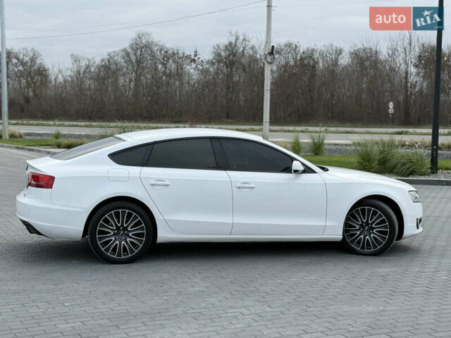 Белый Ауди А5, объемом двигателя 2 л и пробегом 282 тыс. км за 9999 $, фото 34 на Automoto.ua