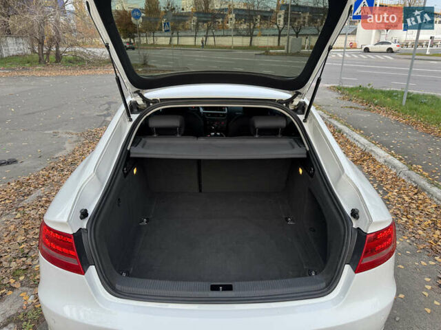 Белый Ауди А5, объемом двигателя 1.98 л и пробегом 196 тыс. км за 11600 $, фото 11 на Automoto.ua