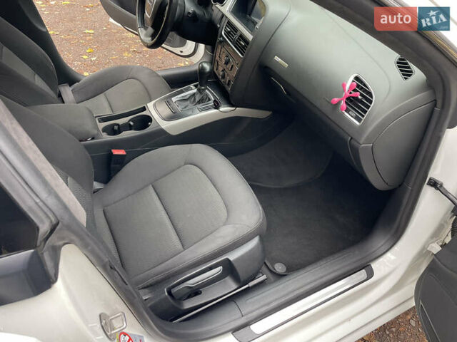 Белый Ауди А5, объемом двигателя 1.8 л и пробегом 193 тыс. км за 11499 $, фото 15 на Automoto.ua