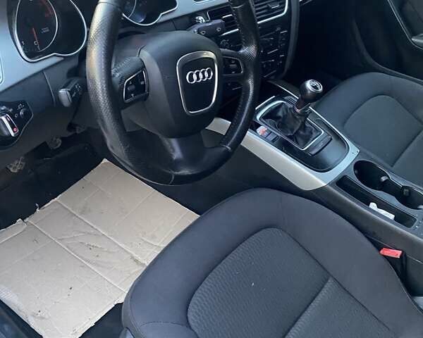 Белый Ауди А5, объемом двигателя 1.98 л и пробегом 210 тыс. км за 9000 $, фото 2 на Automoto.ua