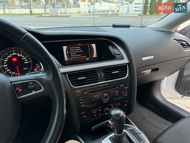 Белый Ауди А5, объемом двигателя 1.98 л и пробегом 196 тыс. км за 11600 $, фото 18 на Automoto.ua