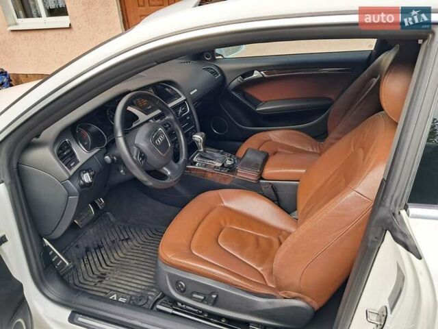 Ауди А5 2011 в Гадяче на Automoto.ua Белый Ауди А5, объемом двигателя 1.98 л и пробегом 201 тыс. км за 11500 $, фото 8 на Automoto.ua