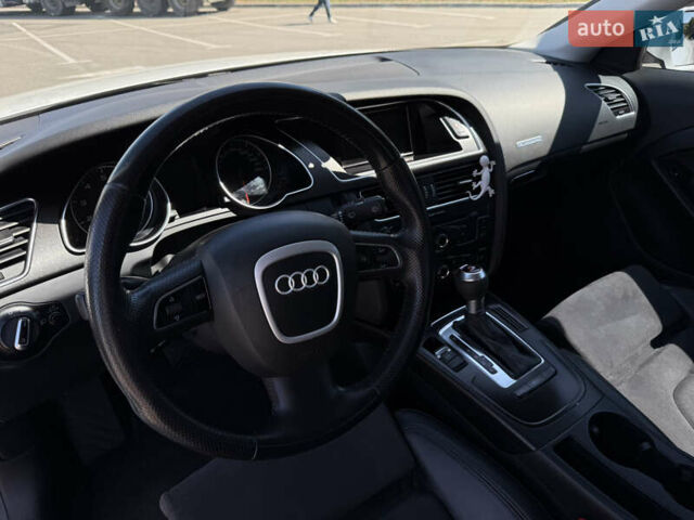 Белый Ауди А5, объемом двигателя 1.98 л и пробегом 152 тыс. км за 12300 $, фото 15 на Automoto.ua