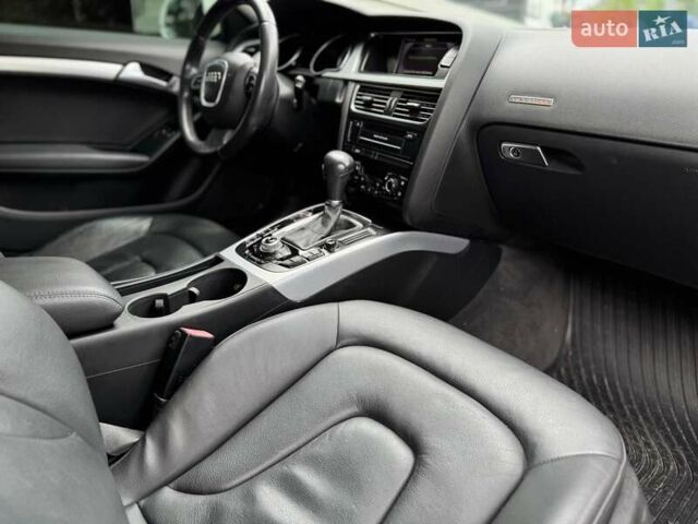 Білий Ауді A5, об'ємом двигуна 1.98 л та пробігом 257 тис. км за 9250 $, фото 14 на Automoto.ua