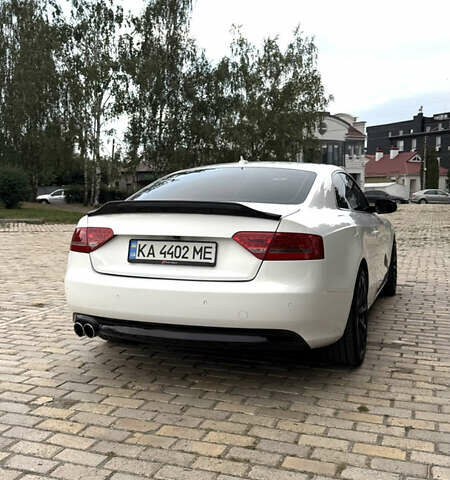 Белый Ауди А5, объемом двигателя 1.98 л и пробегом 230 тыс. км за 11500 $, фото 4 на Automoto.ua