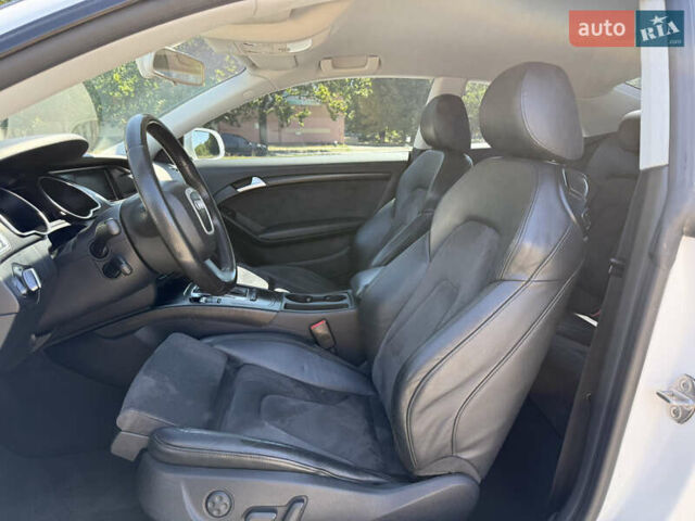 Белый Ауди А5, объемом двигателя 1.98 л и пробегом 152 тыс. км за 11900 $, фото 14 на Automoto.ua