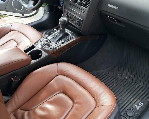 Ауди А5 2011 в Гадяче на Automoto.ua Белый Ауди А5, объемом двигателя 1.98 л и пробегом 201 тыс. км за 11500 $, фото 7 на Automoto.ua