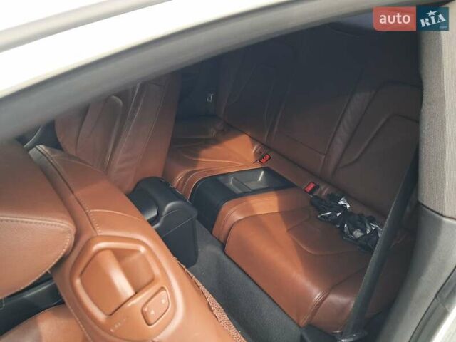 Ауди А5 2011 в Гадяче на Automoto.ua Белый Ауди А5, объемом двигателя 1.98 л и пробегом 201 тыс. км за 11500 $, фото 2 на Automoto.ua