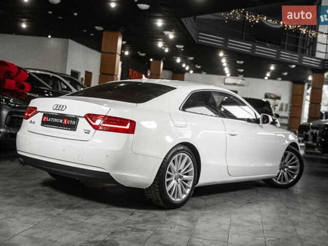 Белый Ауди А5, объемом двигателя 2 л и пробегом 84 тыс. км за 13500 $, фото 3 на Automoto.ua