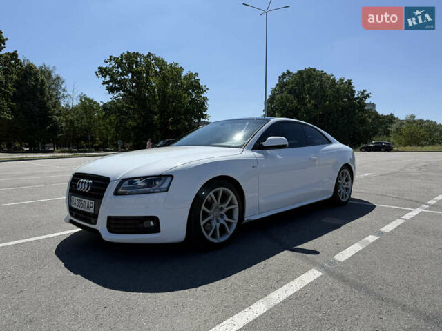 Белый Ауди А5, объемом двигателя 1.98 л и пробегом 152 тыс. км за 12300 $, фото 3 на Automoto.ua