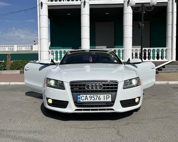 Белый Ауди А5, объемом двигателя 1.98 л и пробегом 180 тыс. км за 11700 $, фото 18 на Automoto.ua