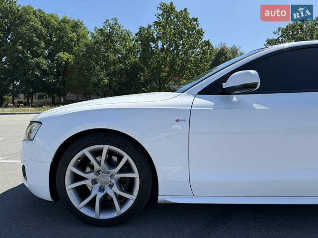 Белый Ауди А5, объемом двигателя 1.98 л и пробегом 152 тыс. км за 11900 $, фото 5 на Automoto.ua