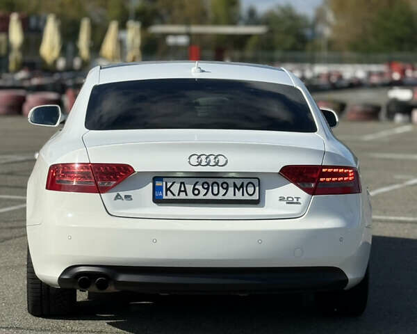 Белый Ауди А5, объемом двигателя 1.98 л и пробегом 218 тыс. км за 9990 $, фото 7 на Automoto.ua