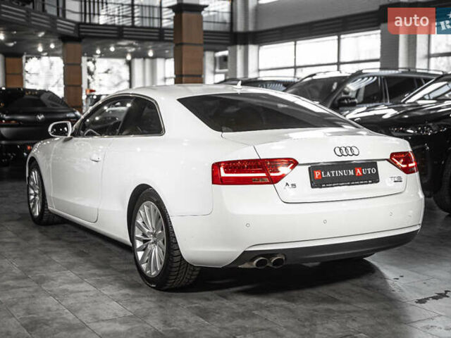 Белый Ауди А5, объемом двигателя 2 л и пробегом 84 тыс. км за 13500 $, фото 23 на Automoto.ua