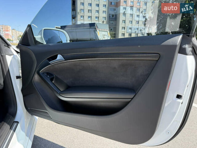 Белый Ауди А5, объемом двигателя 1.98 л и пробегом 152 тыс. км за 11900 $, фото 10 на Automoto.ua