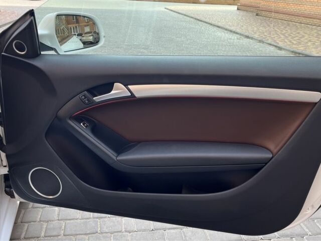 Белый Ауди А5, объемом двигателя 2 л и пробегом 119 тыс. км за 13800 $, фото 14 на Automoto.ua