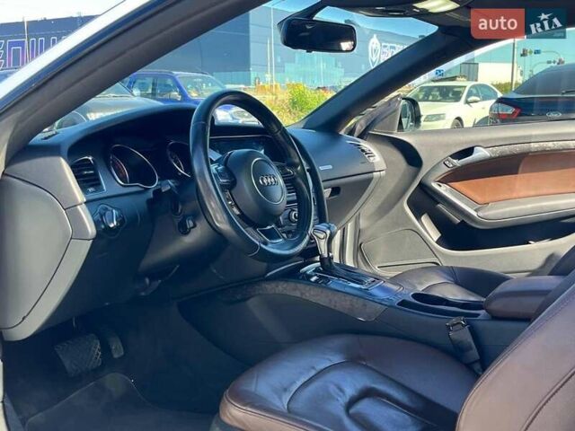 Білий Ауді A5, об'ємом двигуна 2 л та пробігом 163 тис. км за 11990 $, фото 27 на Automoto.ua