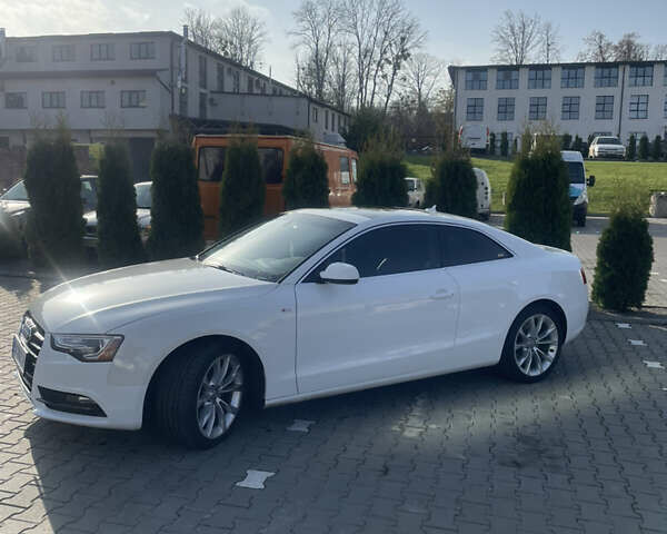 Белый Ауди А5, объемом двигателя 2 л и пробегом 282 тыс. км за 10299 $, фото 1 на Automoto.ua