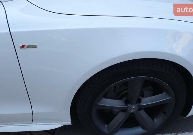 Белый Ауди А5, объемом двигателя 2 л и пробегом 145 тыс. км за 8000 $, фото 22 на Automoto.ua