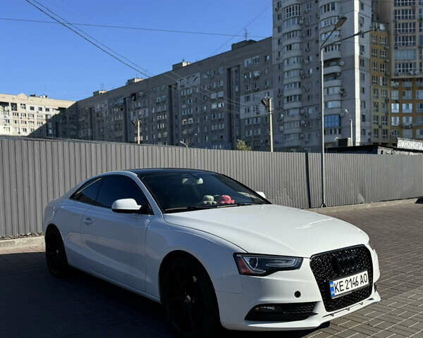 Білий Ауді A5, об'ємом двигуна 1.98 л та пробігом 124 тис. км за 13200 $, фото 3 на Automoto.ua