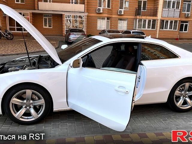 Белый Ауди А5, объемом двигателя 2 л и пробегом 115 тыс. км за 14500 $, фото 2 на Automoto.ua