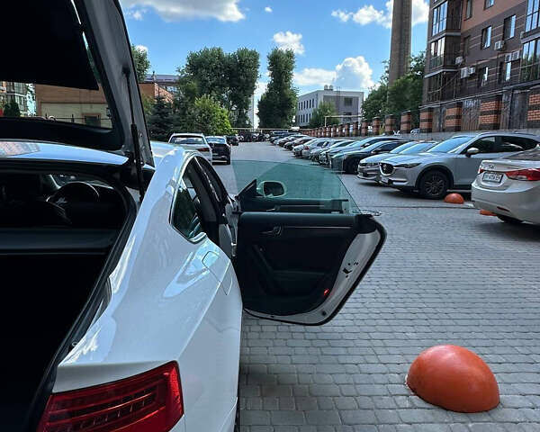 Белый Ауди А5, объемом двигателя 1.8 л и пробегом 135 тыс. км за 13000 $, фото 1 на Automoto.ua