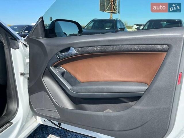 Білий Ауді A5, об'ємом двигуна 2 л та пробігом 163 тис. км за 11990 $, фото 9 на Automoto.ua