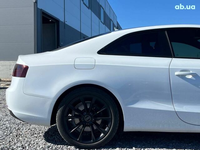 Білий Ауді A5, об'ємом двигуна 2 л та пробігом 163 тис. км за 11990 $, фото 36 на Automoto.ua