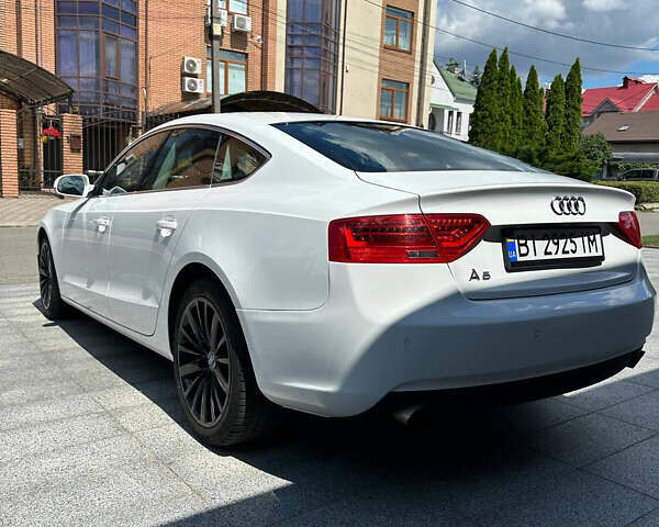 Белый Ауди А5, объемом двигателя 1.8 л и пробегом 135 тыс. км за 13000 $, фото 4 на Automoto.ua