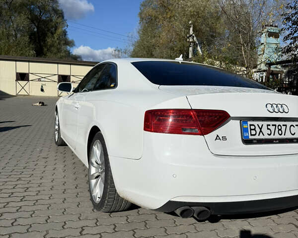 Белый Ауди А5, объемом двигателя 1.98 л и пробегом 281 тыс. км за 10200 $, фото 6 на Automoto.ua