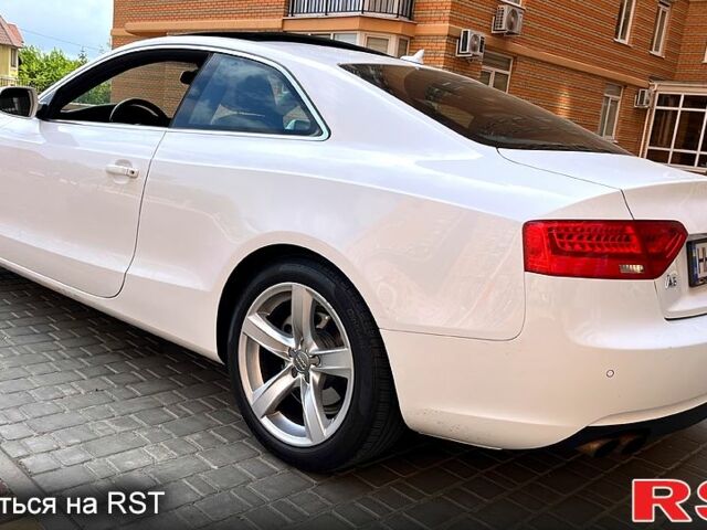Белый Ауди А5, объемом двигателя 2 л и пробегом 115 тыс. км за 14500 $, фото 4 на Automoto.ua