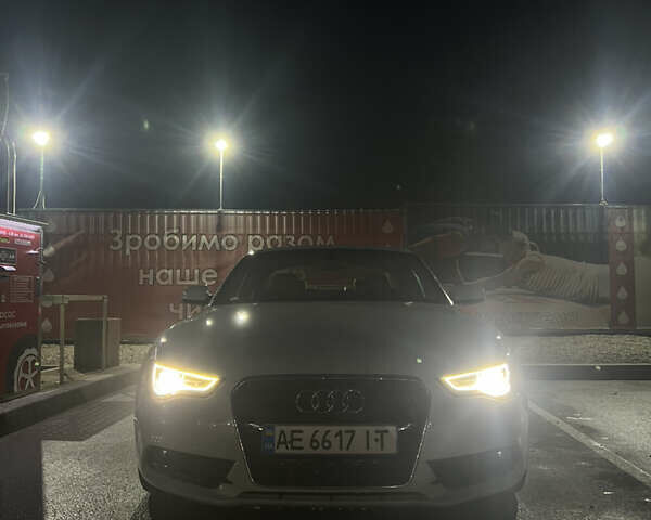 Білий Ауді A5, об'ємом двигуна 2 л та пробігом 259 тис. км за 10000 $, фото 11 на Automoto.ua