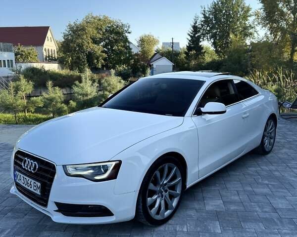 Белый Ауди А5, объемом двигателя 1.98 л и пробегом 111 тыс. км за 16000 $, фото 1 на Automoto.ua