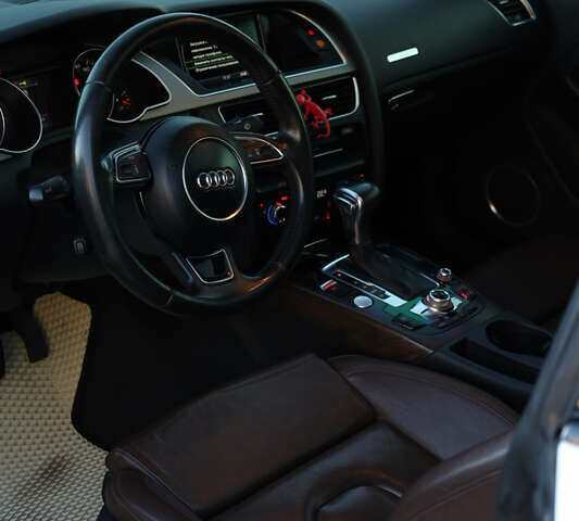 Ауди А5 2013 в Хмельницком на Automoto.ua Белый Ауди А5, объемом двигателя 2 л и пробегом 181 тыс. км за 15000 $, фото 11 на Automoto.ua