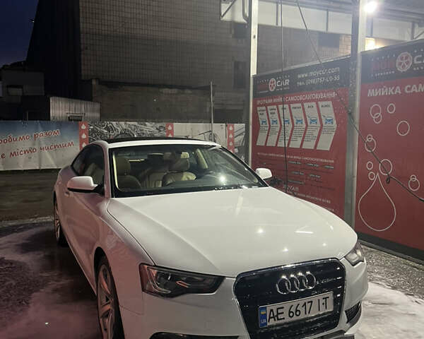 Білий Ауді A5, об'ємом двигуна 2 л та пробігом 259 тис. км за 10000 $, фото 14 на Automoto.ua